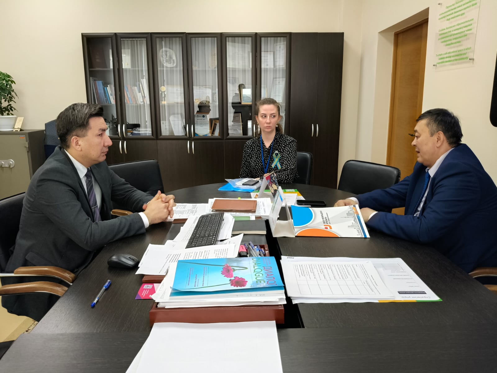 Летние каникулы с пользой: школьникам — возможность заработать, обществу — помощь!